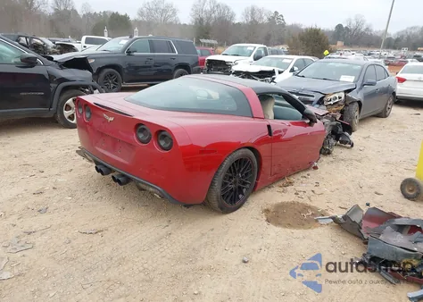 2005 Chevrolet Corvette из США, поврежденный, VIN 1G1YY24U655111322